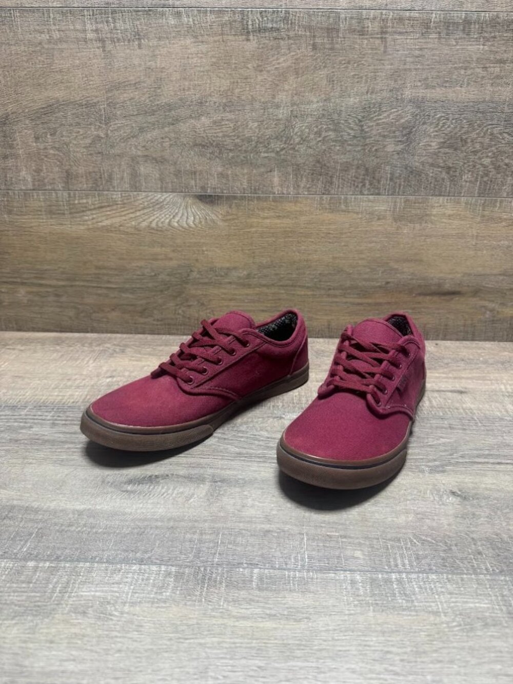 Vans Atwood Red Gum Sole Canvas Sneakers Women's Size 8